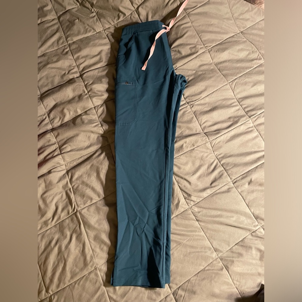 Figs Sets Available In Multiple Colors! - image 8